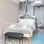 Апартаменти The Red Roof House Пловдив