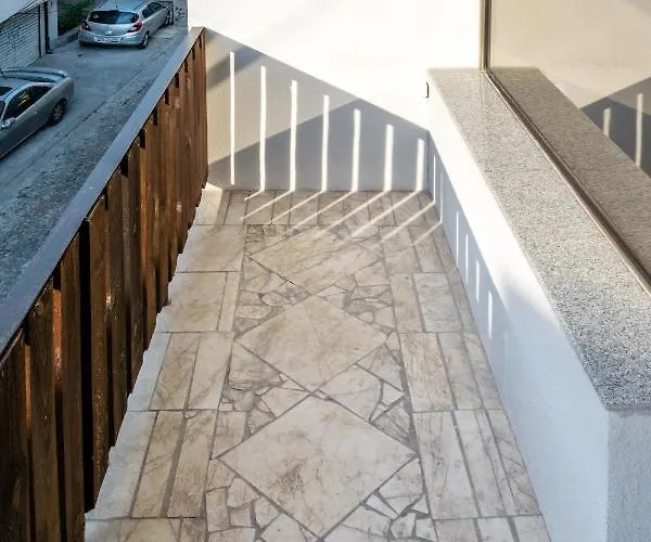 The Red Roof House * פלובדיב